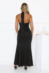 Pretty In Motion Halter Maxi Black